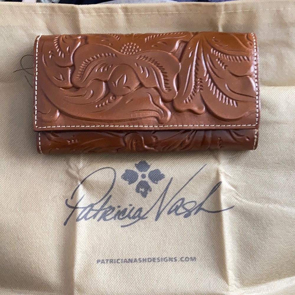 PATRICIA NASH WALLET